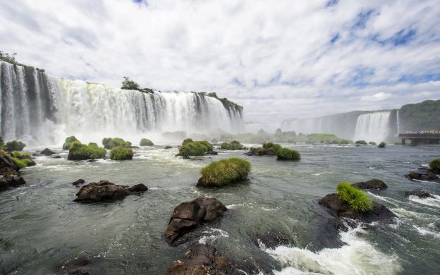 FOZ DO IGUACU, BRAZIL: Signs at the Entrance of Iguacu Falls