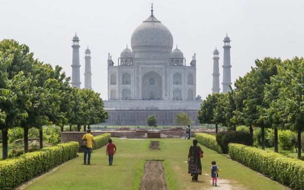 Mehtab Bagh Attraction Ticket - Book Agra tours - Best Offers & Discounts!