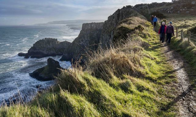 Giant’s Causeway and Glens of Antrim from Dublin: By Train and Coach