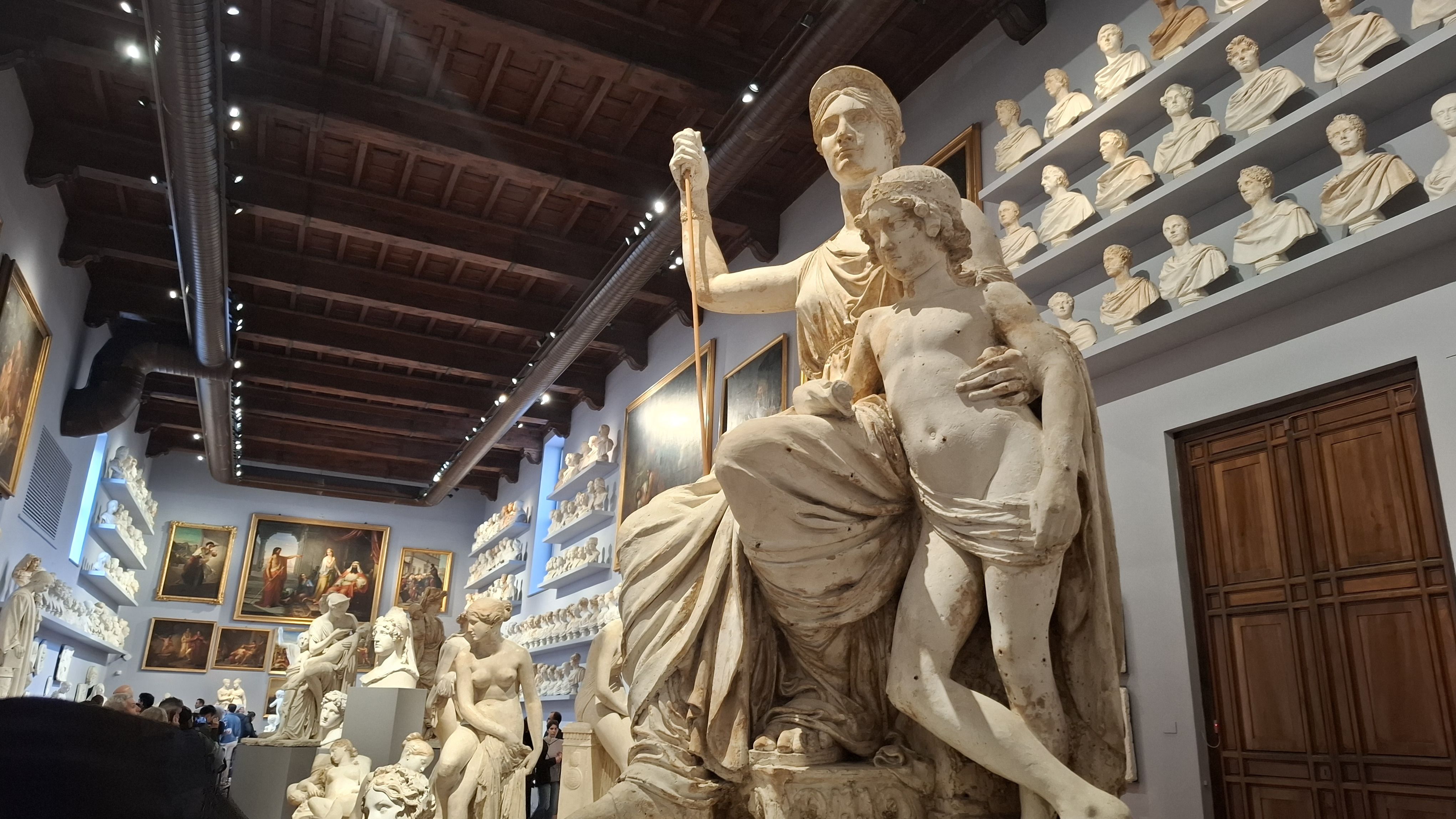 Explore Accademia Gallery Tickets - Florence 2026 | isango.com, image size:4080x2296