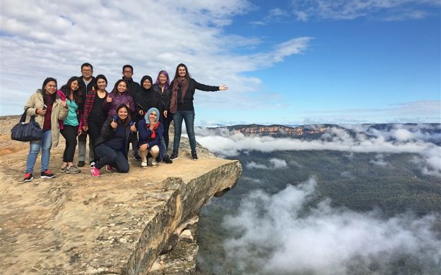 Blue Mountains Day Tour And Sydney Harbour Cruise With Hotel Day Tour And Sydney Harbour Cruise