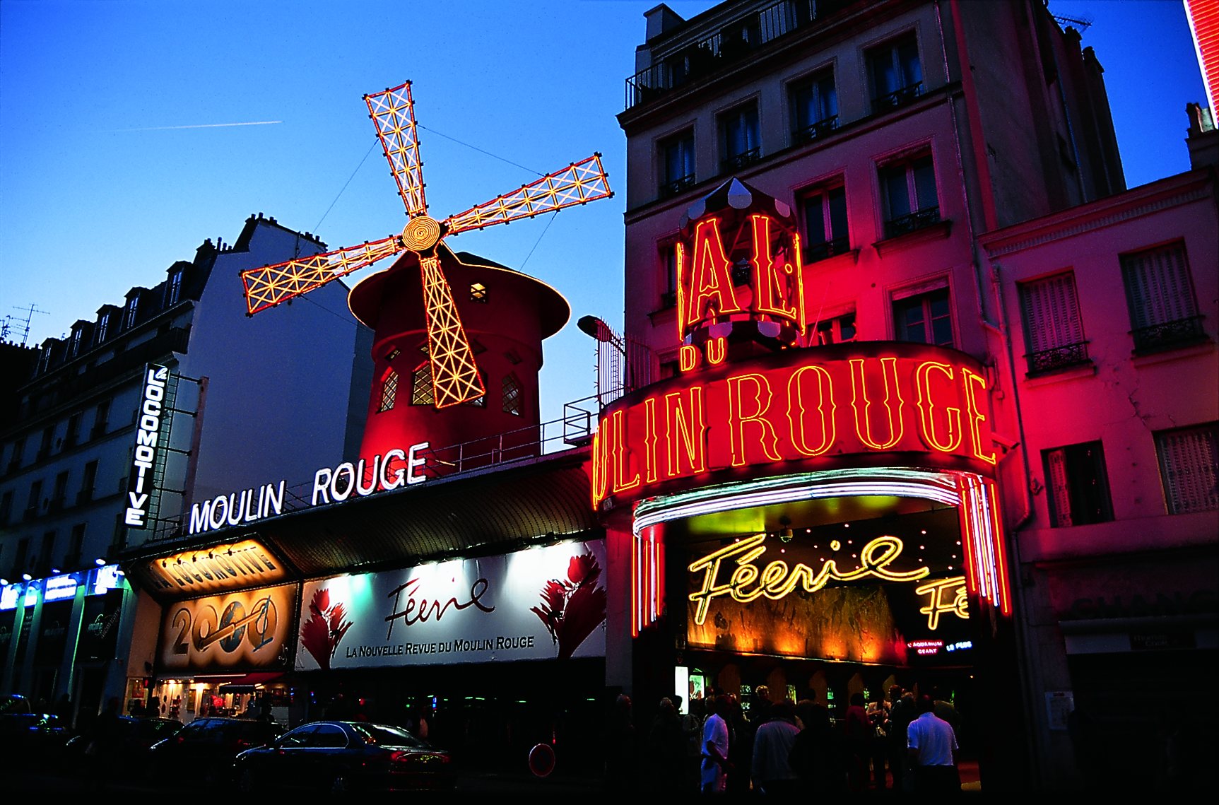 Paris City Tour with Histopad and Moulin Rouge Show