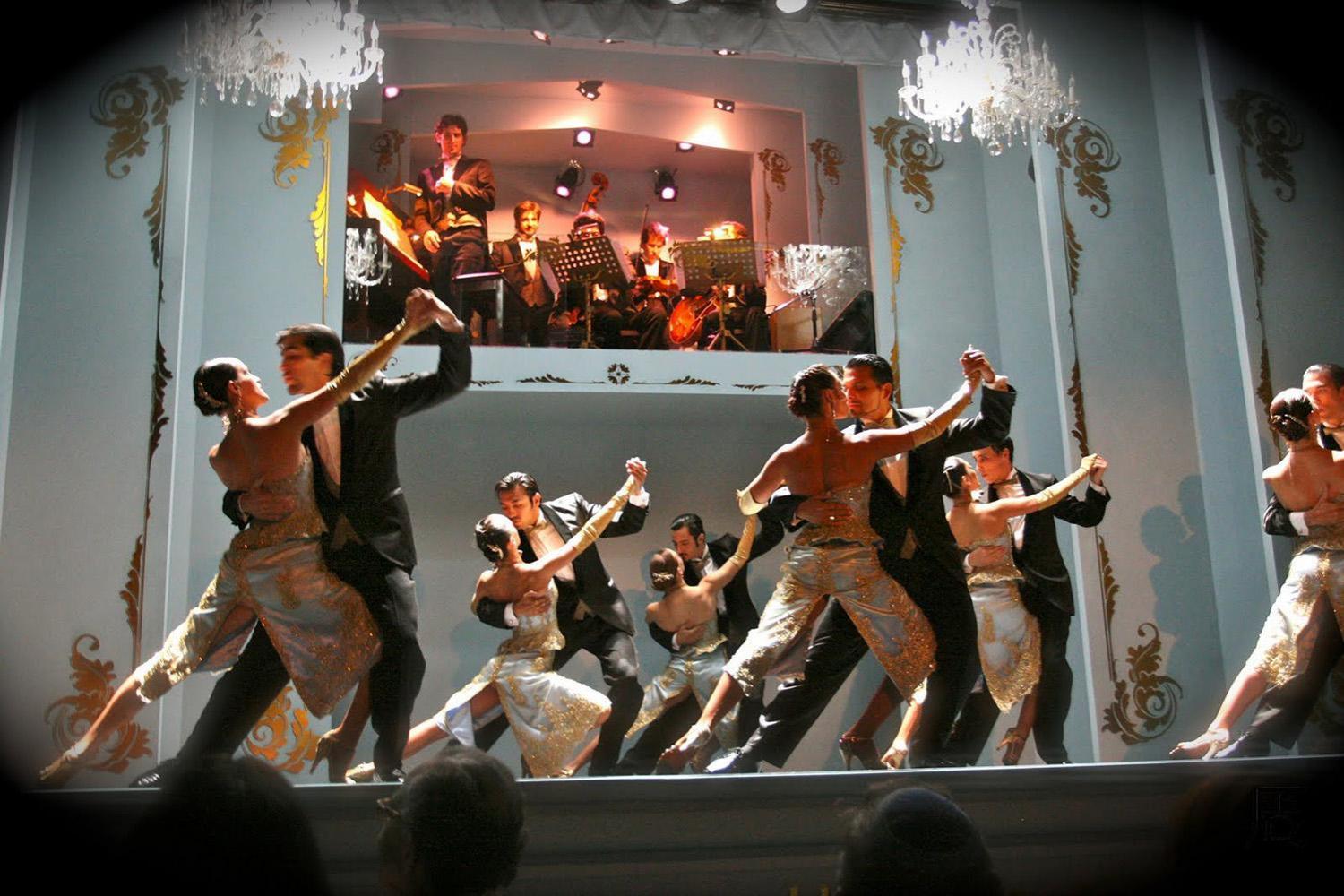 Tango Joy! Tango show at the Café de los Angelitos – Buenos Aires