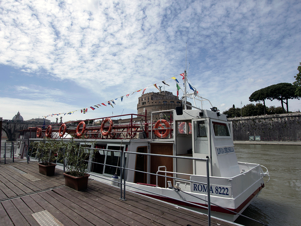 Rome Hop On - Hop Off Boat Tour