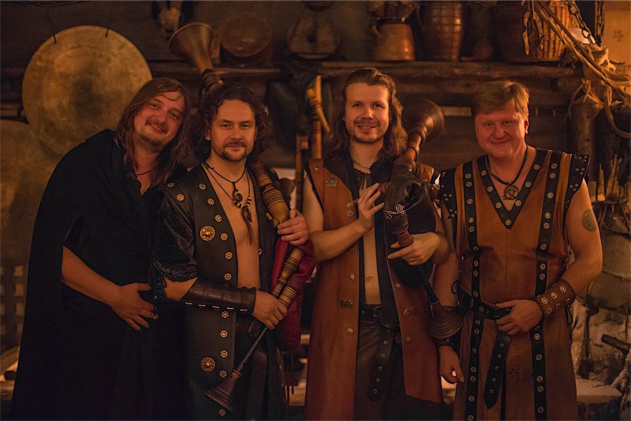Dine at a Medieval Tavern in Prague with Unlimited Drinks