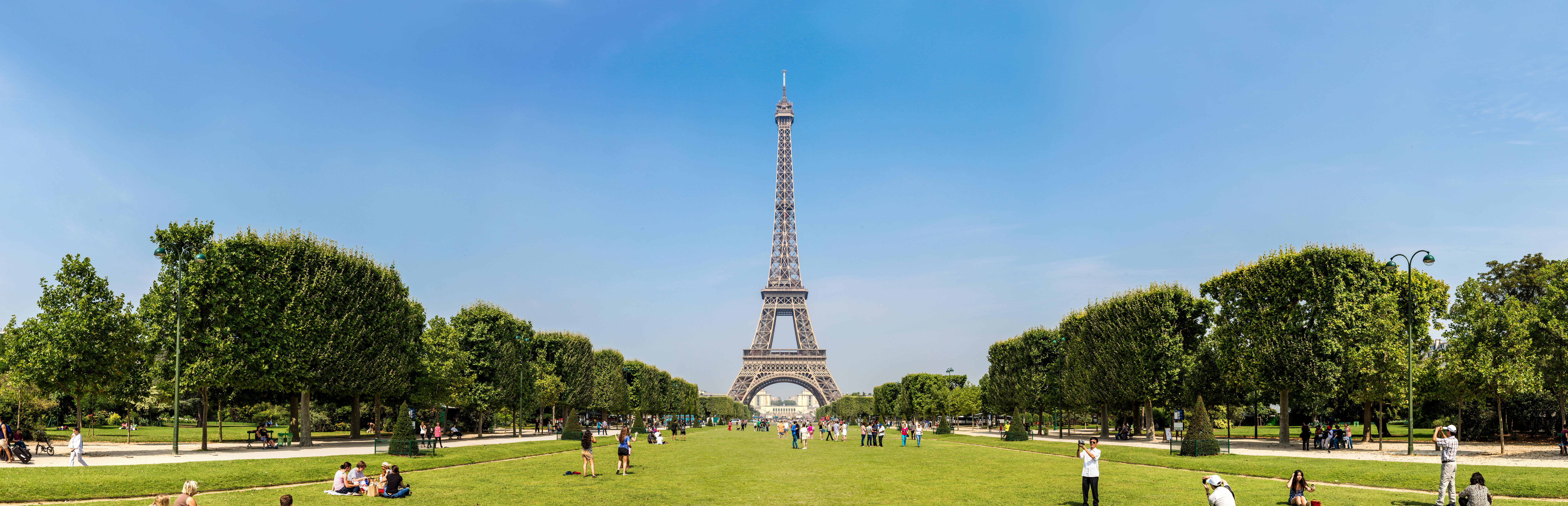 Paris Day Trip from London – With Seine Cruise and Transport Pass