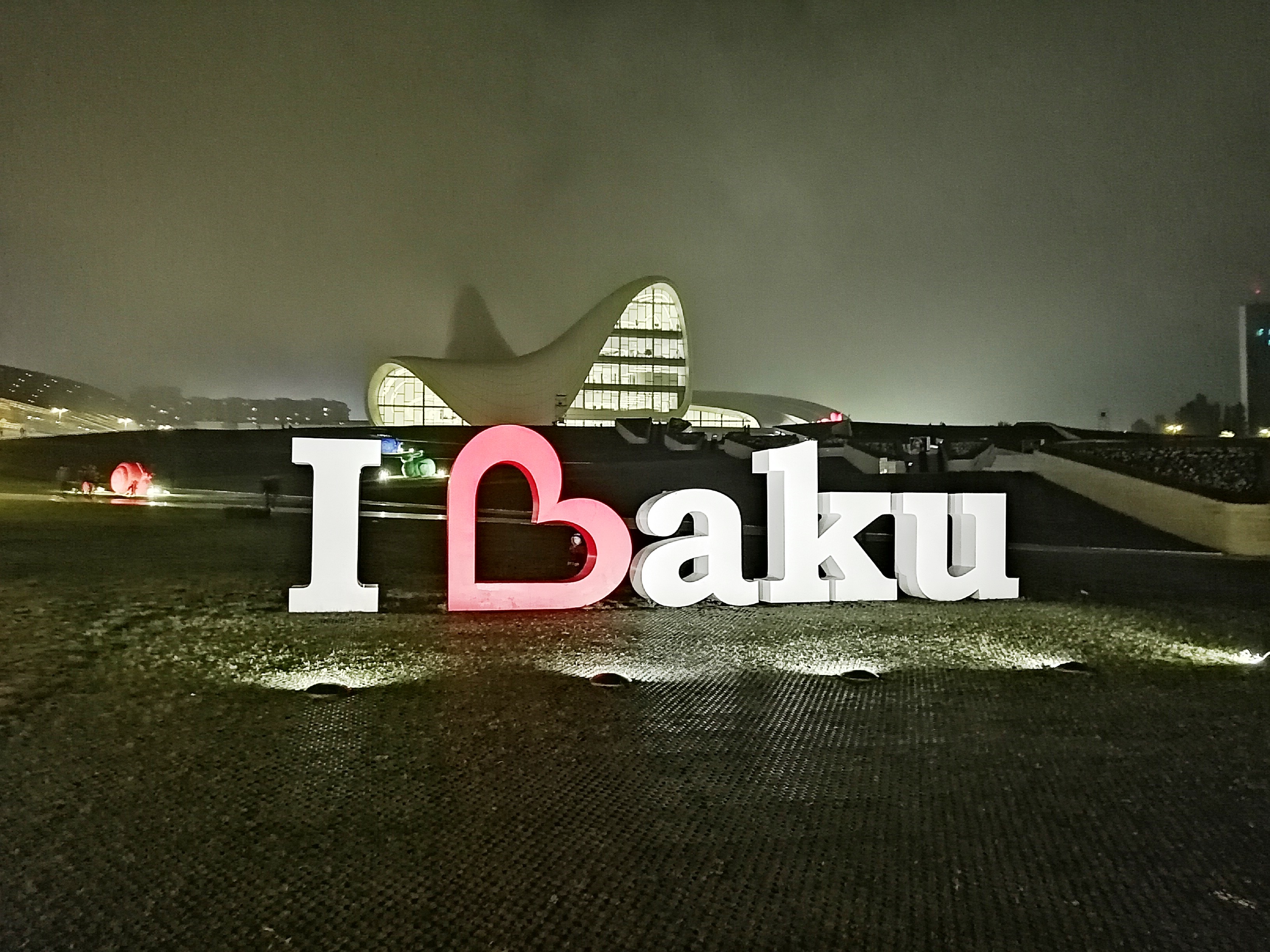 Bakı Gecə Turu Otel Transferləri ilə
