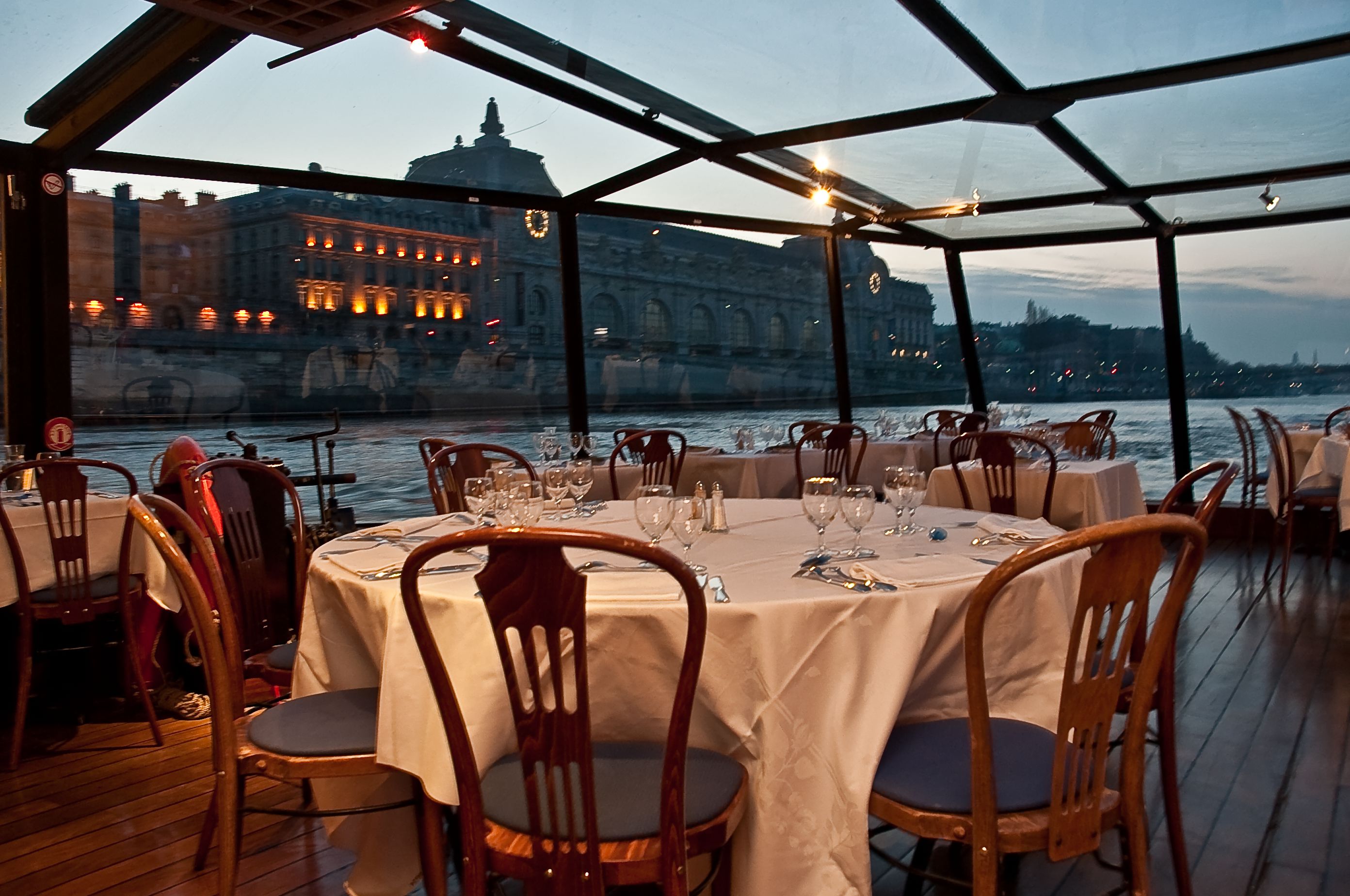 Romantic Seine River Dinner Cruise, Paris