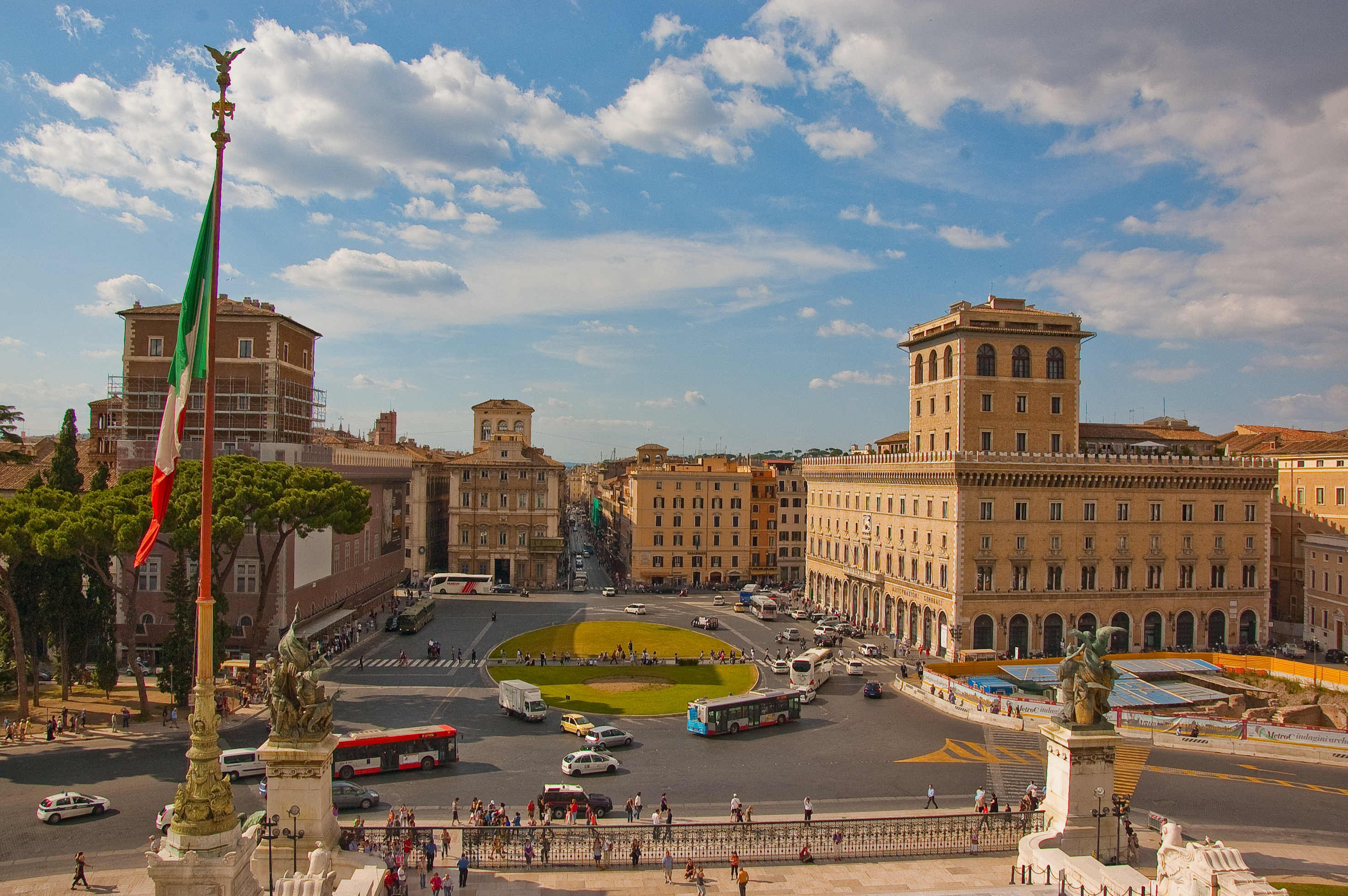 Afternoon Colosseum and Roman Forum Guided Tour