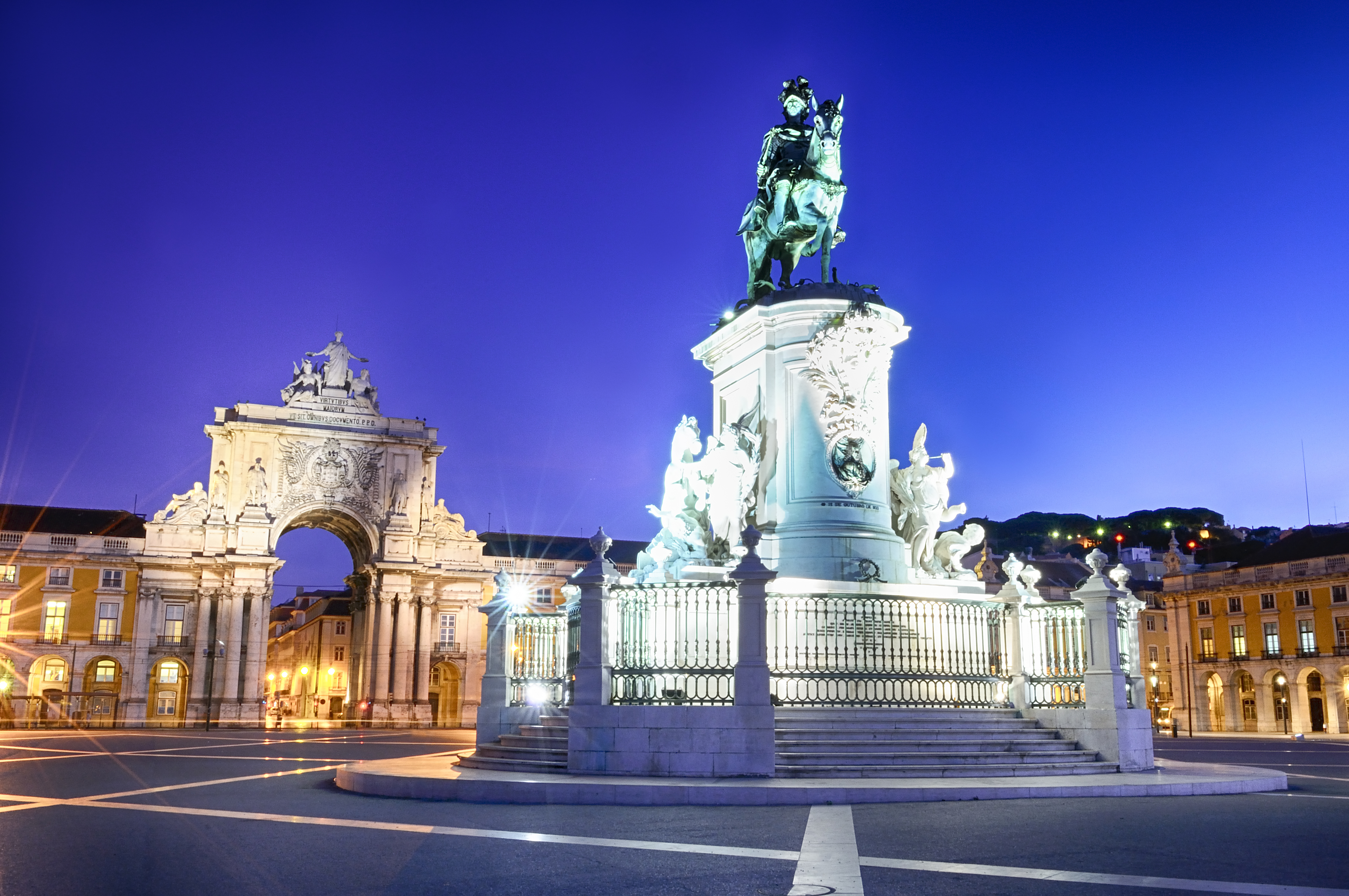 Lisbon By Night, Dinner & Folklore Show