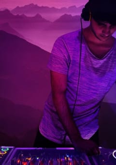 Flav Flavius Balos Uk Romania Sunrise Maraton Sunwaves Untold Neversea Molotov Vama Veche Raresh Telurian Sunriseghub Londra London Bucuresti Priku Arapu arpiar Fuse home 338 E1 