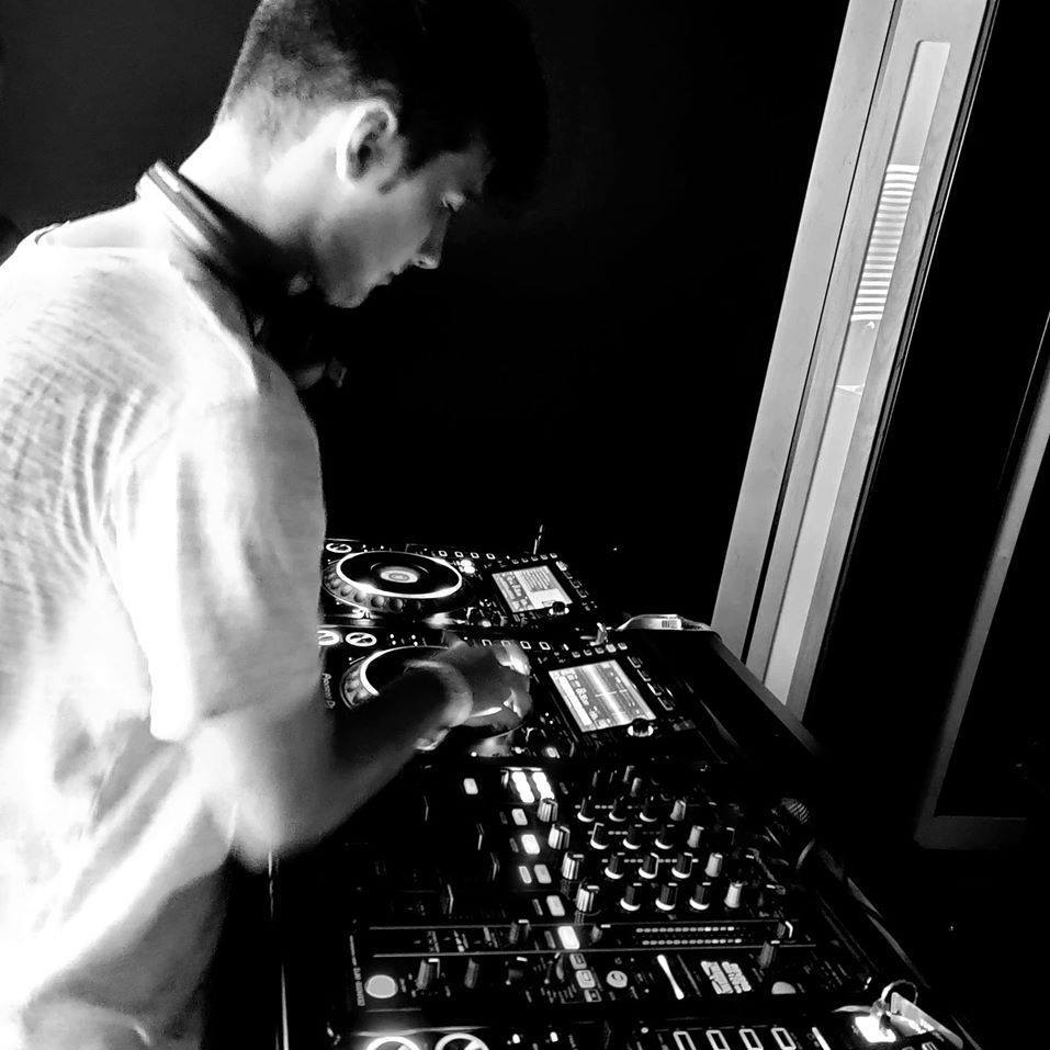 Flav Flavius Balos Uk Romania Sunrise Maraton Sunwaves Untold Neversea Molotov Vama Veche Raresh Telurian Sunriseghub Londra London Bucuresti Priku Arapu arpiar Fuse home 338 E1 