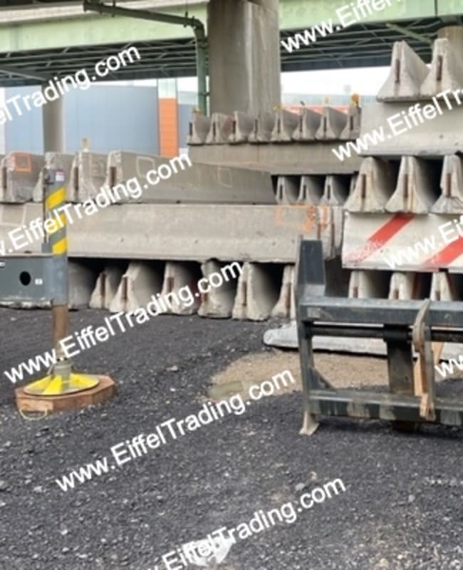 3,000LF of Used NYSDOT JJ-Hook Barrier Wall-2