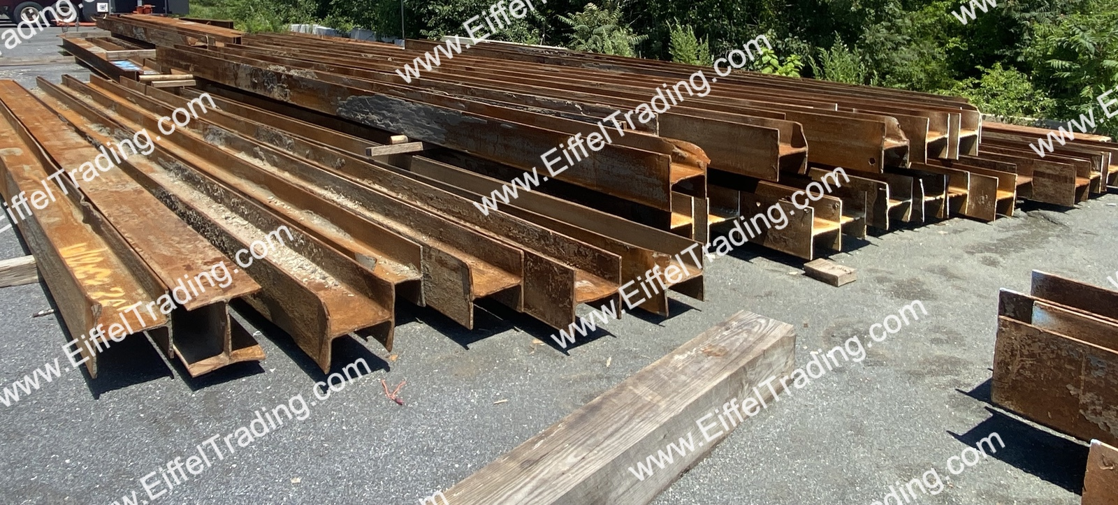 OUTDOOR PRODUCTS × BEAMS Used W33x118 Beams at 11' to 35' Lengths | Eiffel Trading