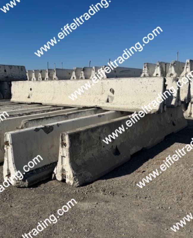 20,000LF of CalTrans K-Rail Barrier Wall-1
