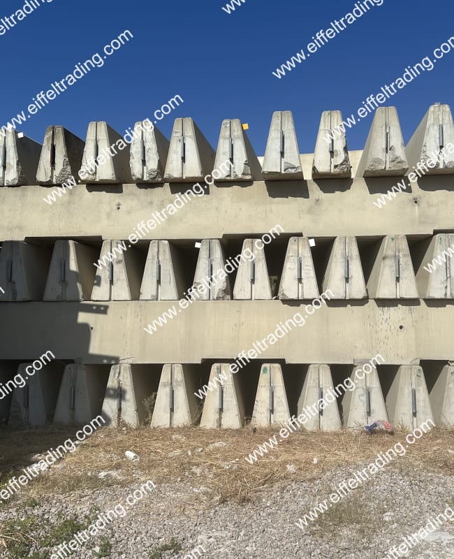 8,000LF of 36" Single Slope Barrier Wall-4