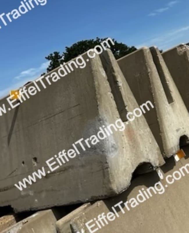 800LF of 36" Single Slope Barrier Wall-2