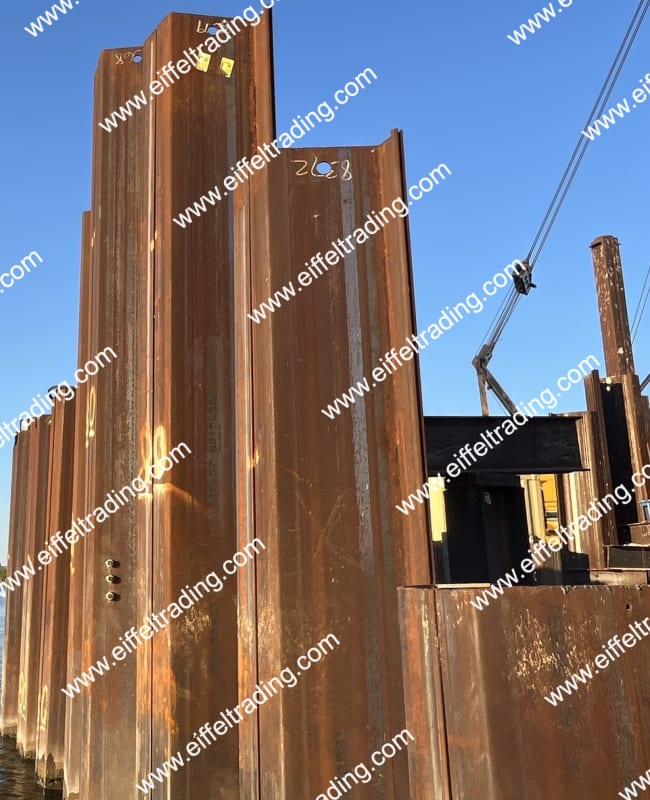 164 Pair of PZC-37 Sheet Pile at 73' to 90'-1
