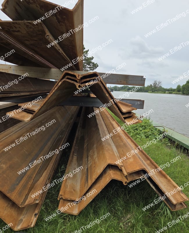 127 Pair of PZC-37 Sheet Pile at 25' to 90'-11