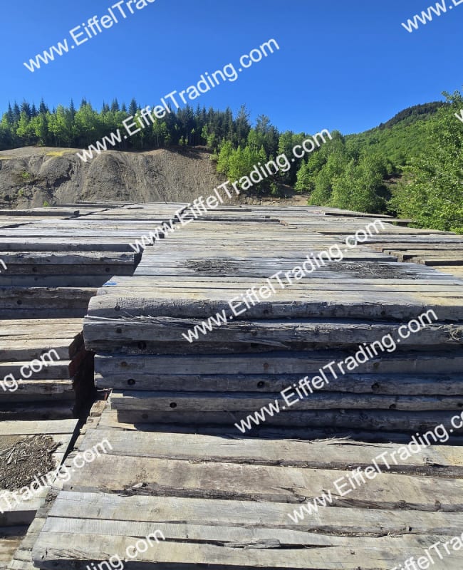 13,000ea. Used 4'x8'x16" Crane Mats-1
