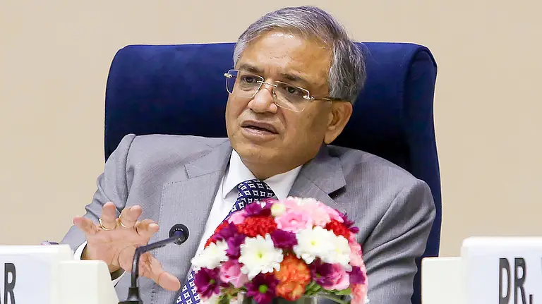 چیف الیکشن کمشنر گیانیش کمار کے خلاف احتجاج معاملے میں پولیس کی کارروائی، 3 ایف آئی آر درج