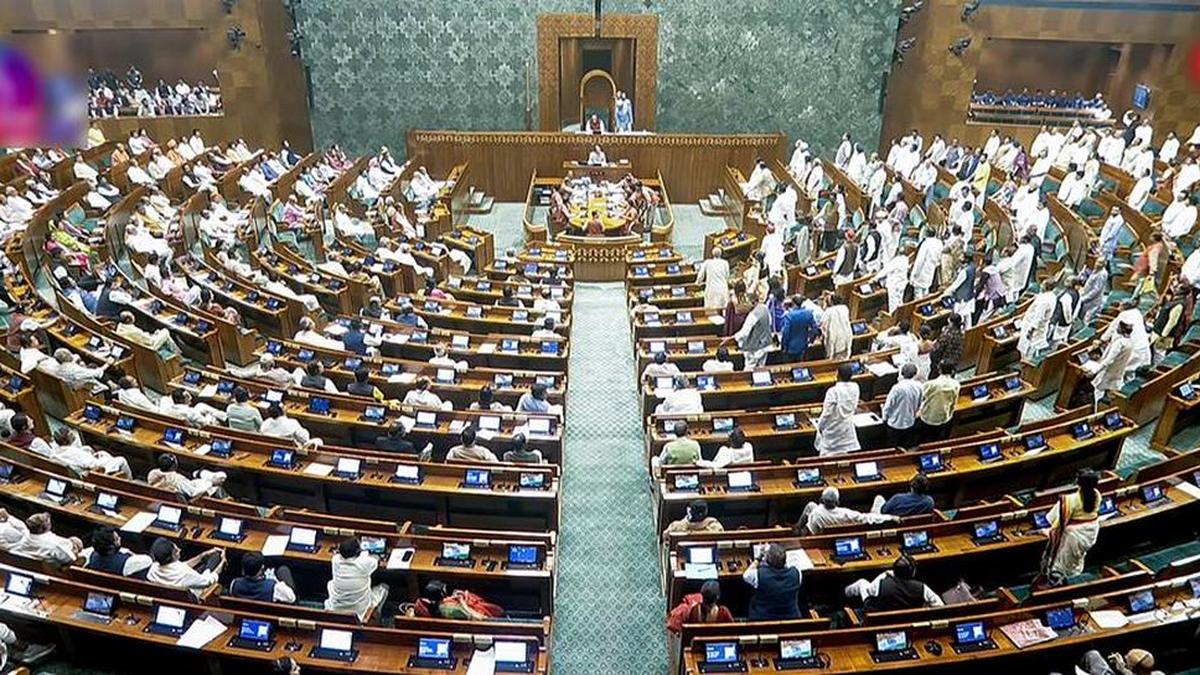ہنگامہ کے ساتھ ہوا مانسون اجلاس کا آغاز