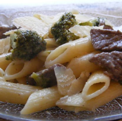 Pasta med broccoli och lövbiff - Bighappy - Sveriges största provkök -  