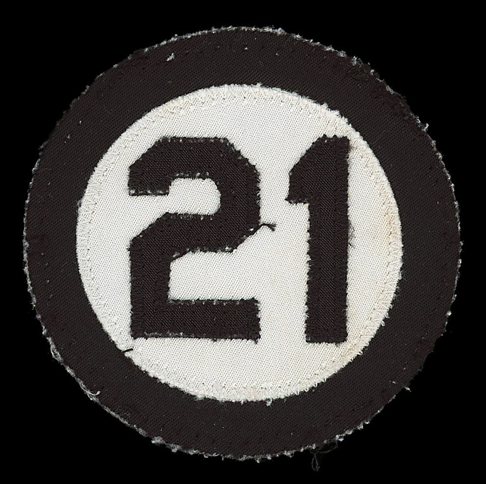 1973 Pittsburgh Pirates Roberto Clemente Memorial Patch