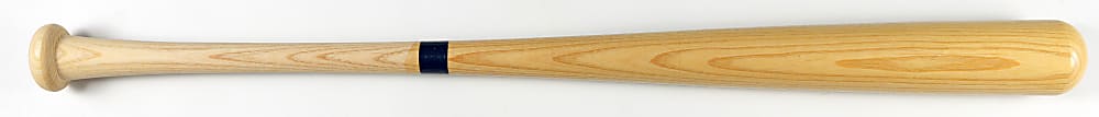 Hank Aaron & Sadaharu Oh Dual-Signed Limited-Edition International Home Run Kings Bat - JSA Certified