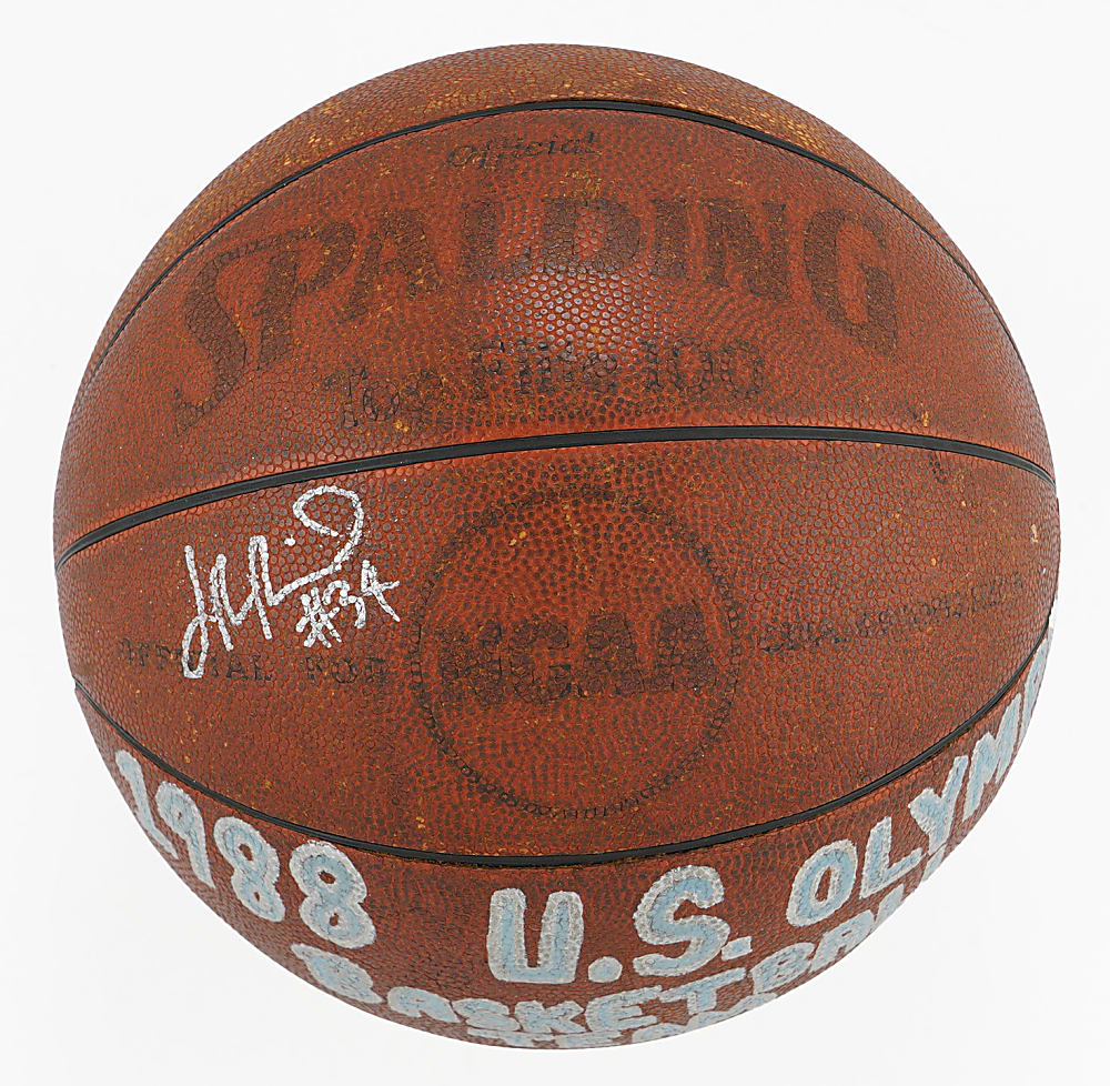 1988 U.S. Olympic Basketball Team-Signed Presentation/Trophy Ball with (9) Including David Robinson