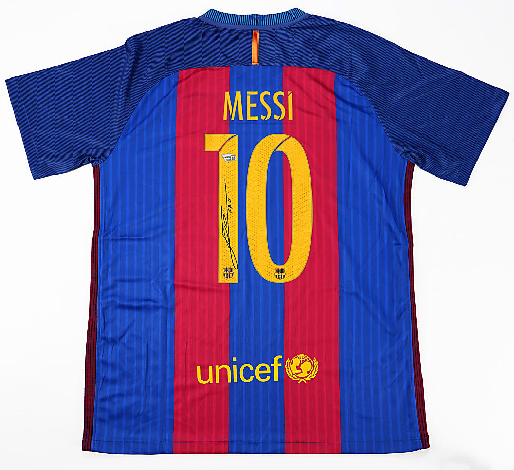 2016 Lionel Messi Signed Barcelona Jersey with Fanatics COA