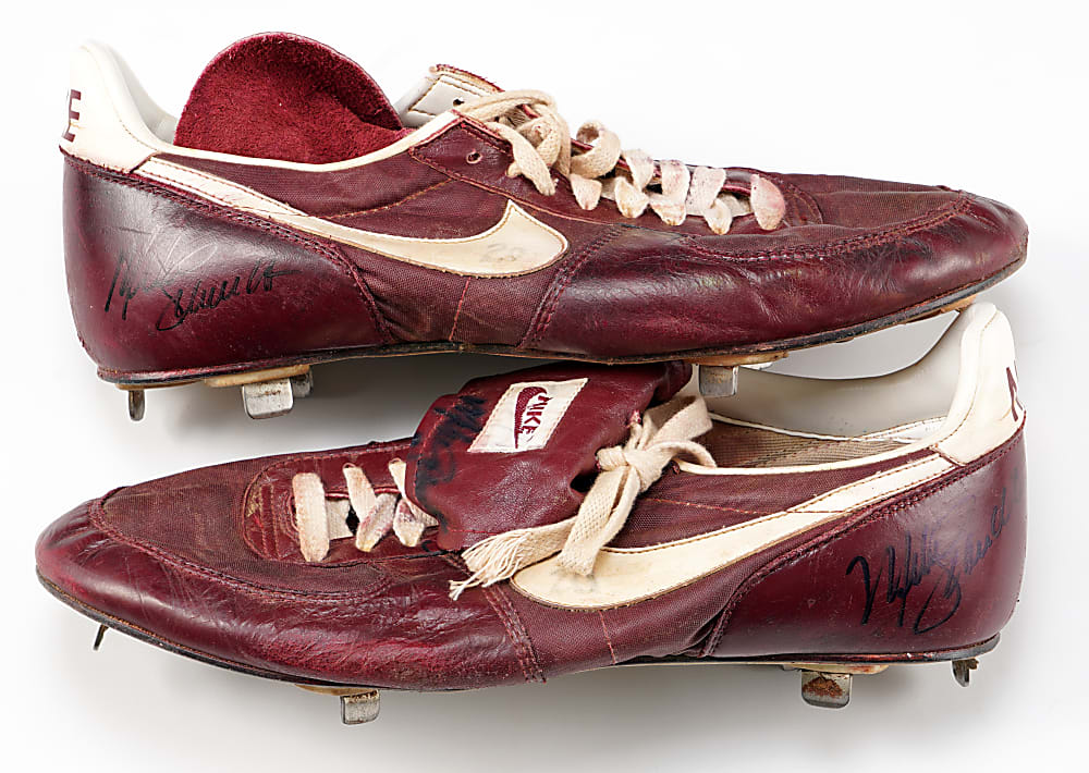 1980s Mike Schmidt Philadelphia Phillies Signed Game-Used Cleats - Full JSA