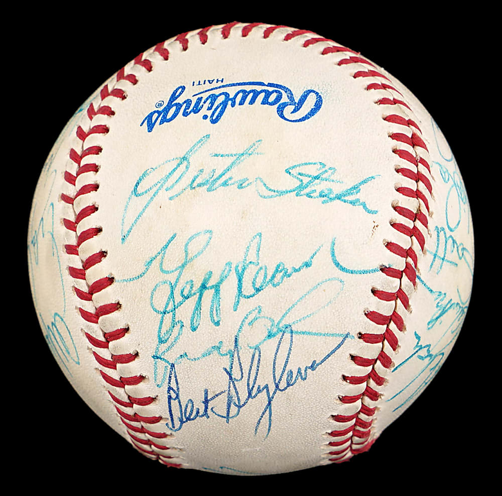 1987 World Series Champions Minnesota Twins Team Signed Official World Series Baseball with (17) Signatures Including Kirby Puckett, Bert Blyleven, Tony Oliva