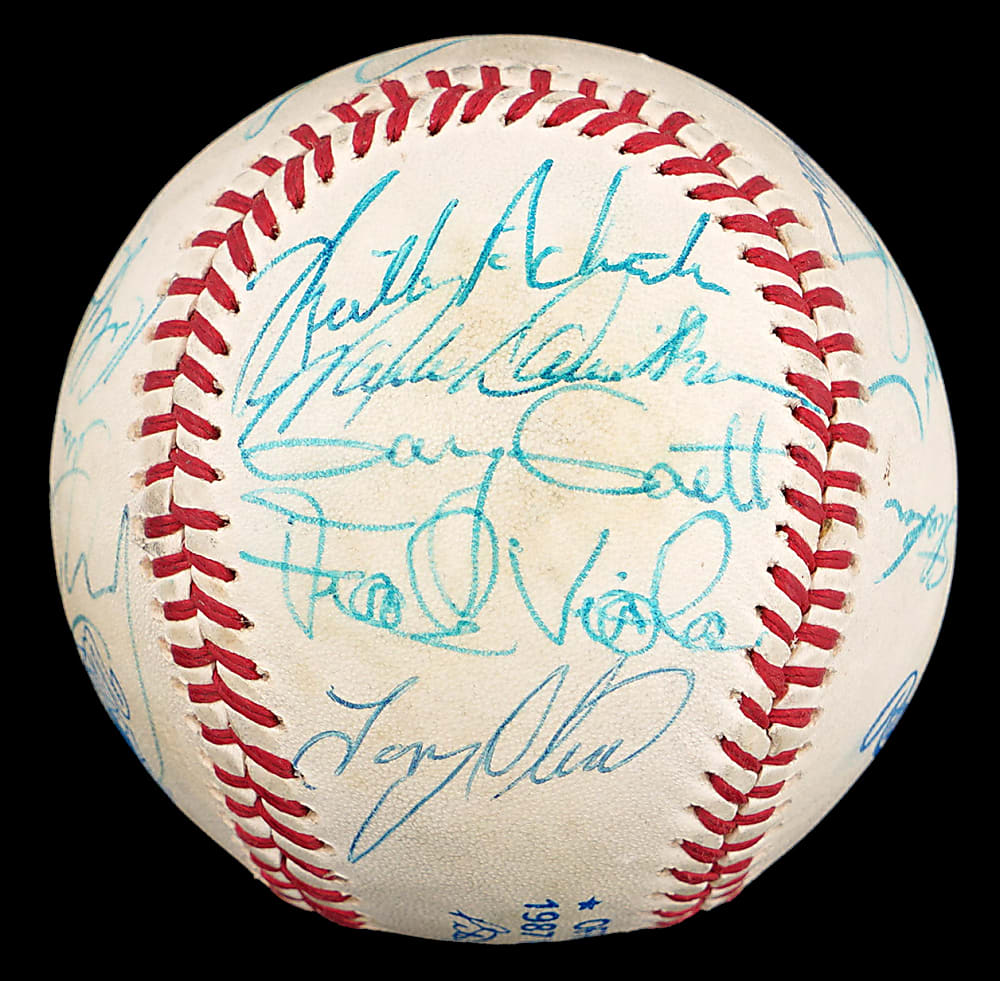 1987 World Series Champions Minnesota Twins Team Signed Official World Series Baseball with (17) Signatures Including Kirby Puckett, Bert Blyleven, Tony Oliva