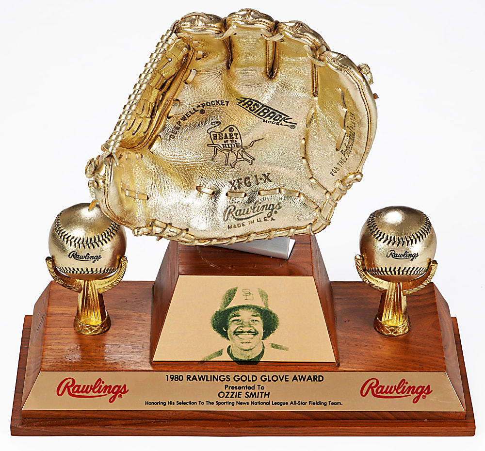 1980 Ozzie Smith Rawling's Gold Glove Award - Outstanding Provenance!