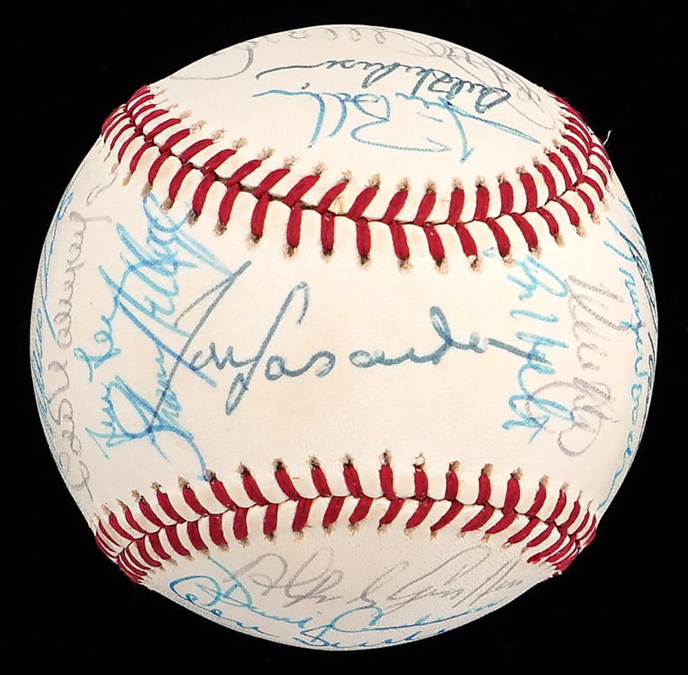 1988 World Champions Los Angeles Dodgers Team-Signed ONL/Giamatti Baseball with (31) Signatures Including Lasorda, Hershiser, Sutton, Gibson & Valenzuela