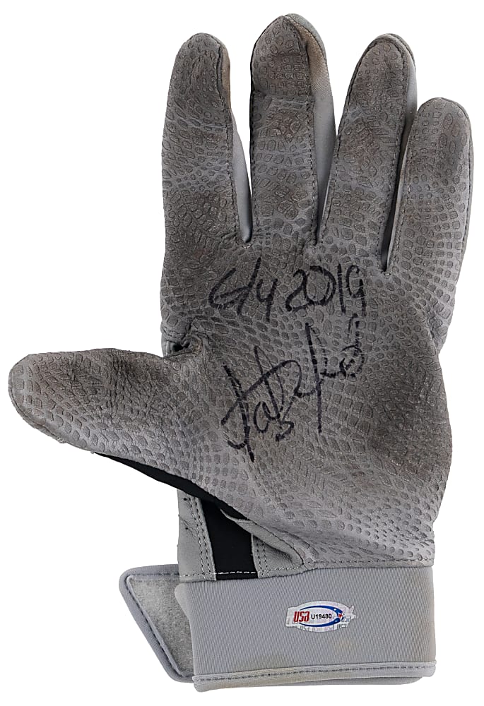 2019 Fernando Tatis Signed & Game-Used Batting Glove