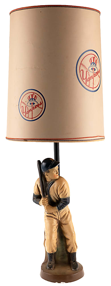 1963 Quartite Creative Corp. New York Yankees Chalkware Batter Statue Lamp with Lampshade