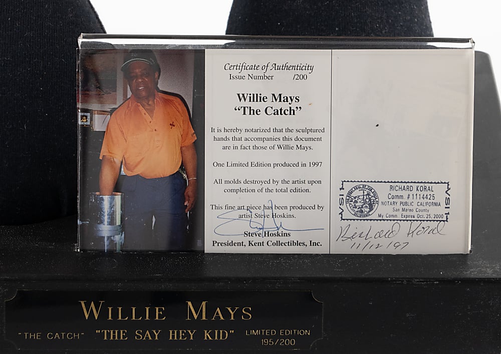 1997 Kent Collectibles Willie Mays 1954 World Series "The Catch" Limited-Edition Hands Sculpture