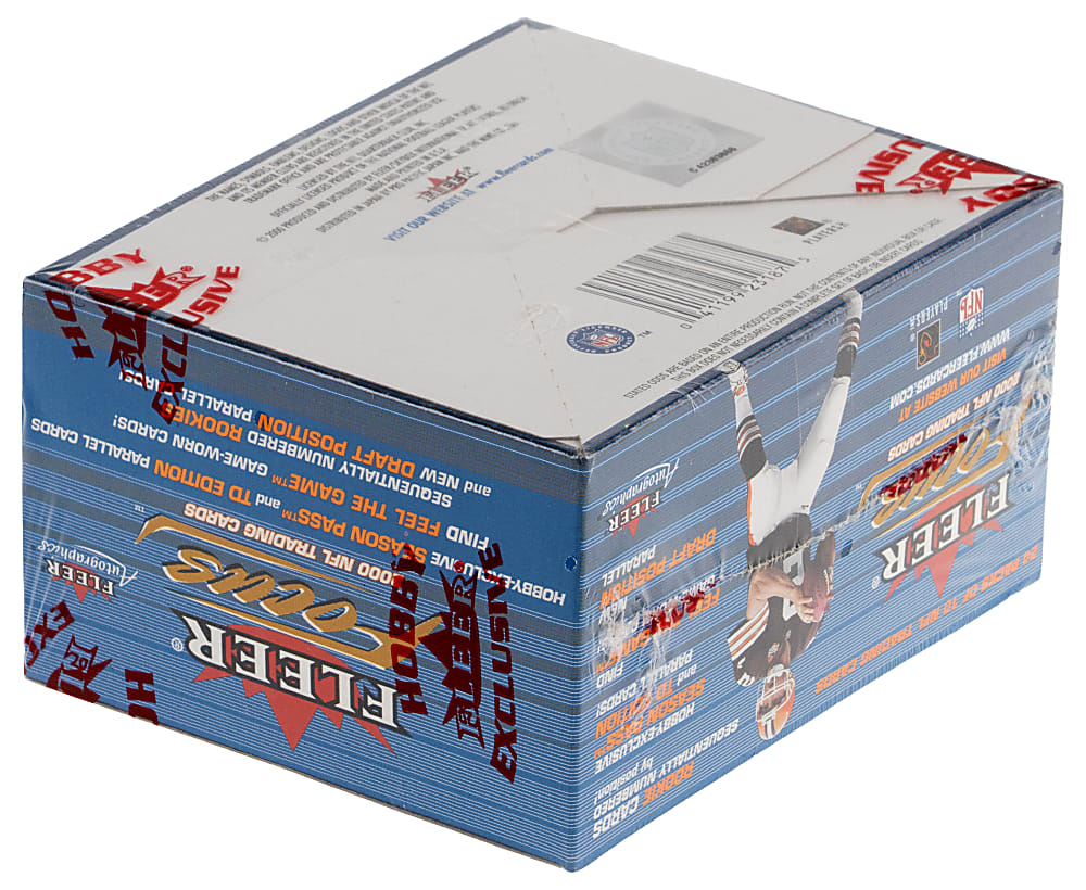 2000 Fleer Focus Football Factory Sealed Hobby Box (24 Packs)