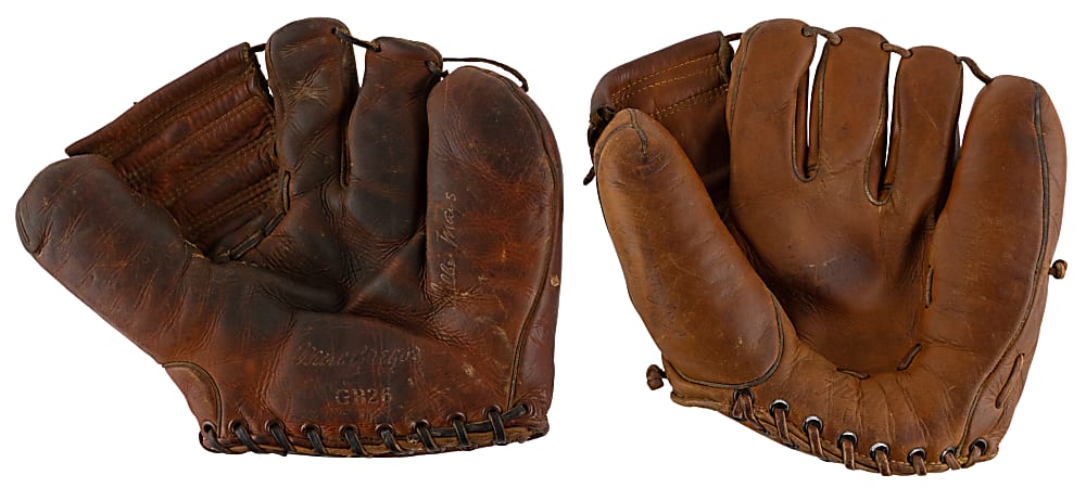 1950s Willie Mays Professional Model Gloves Pair
