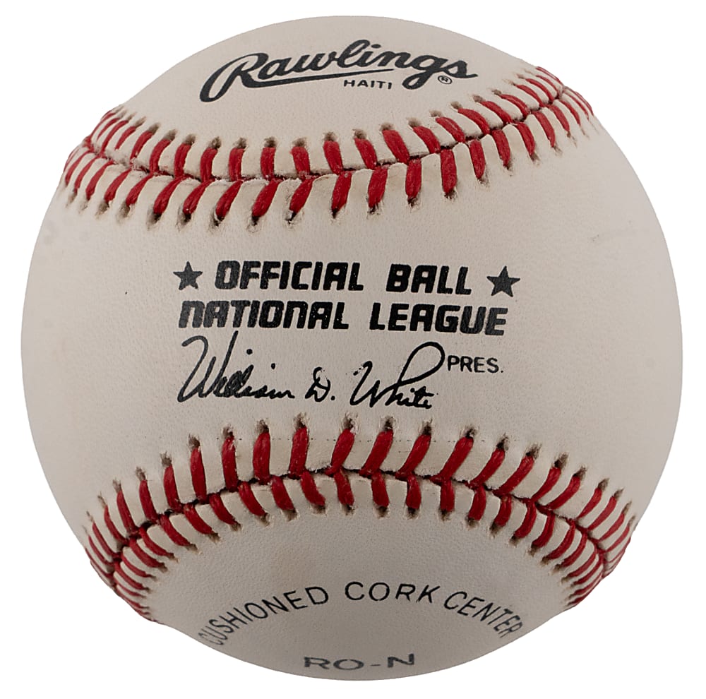 Hank Aaron Single-Signed ONL/White Baseball PSA/DNA Overall Grade 9