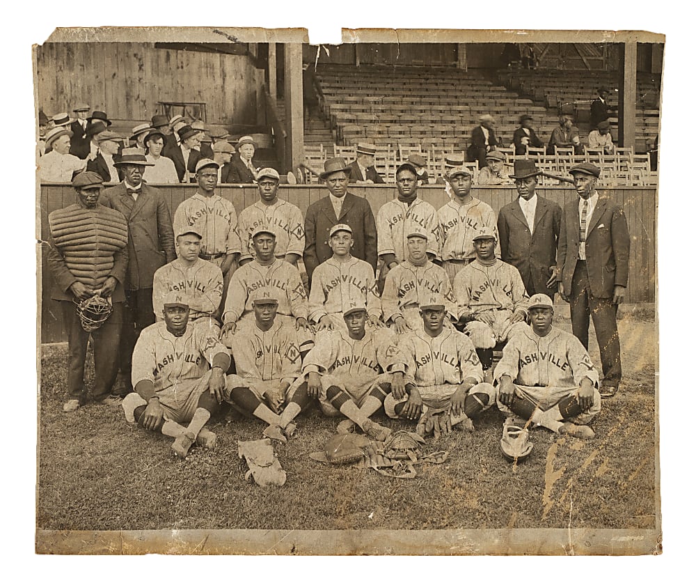 Circa 1920s Nashville Elite Giants (Negro Leagues) with Tom Wilson Original Photograph PSA/DNA Type I