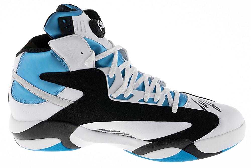 Shaquille O'Neal Signed Massive Reebok Pump Sneaker (Size 22) - Fanatics