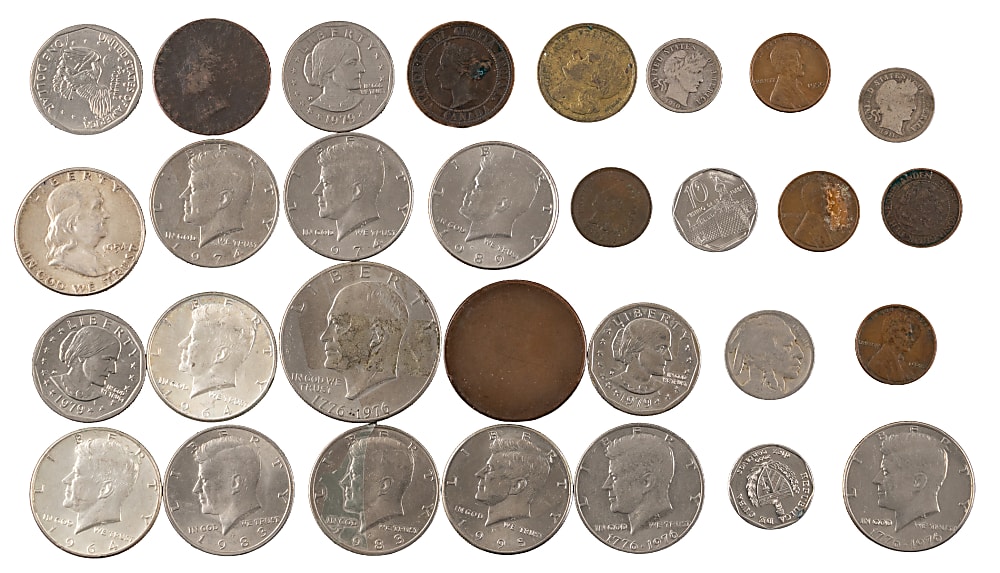 1820-1995 U.S./Foreign Coins (36) with (5) Peace Silver Dollars