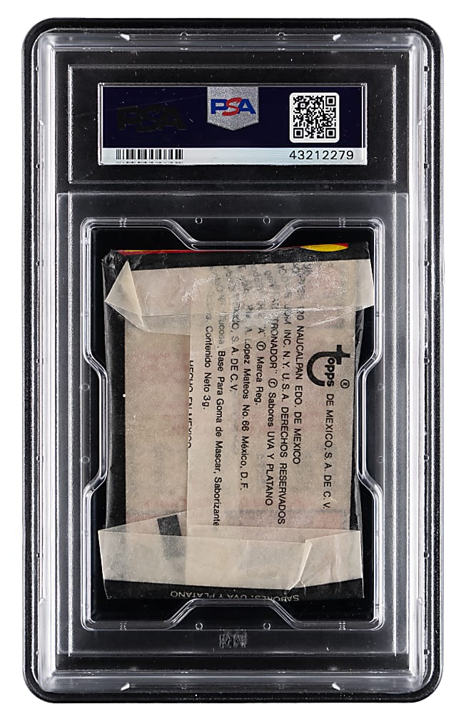1977 Topps Mexican Football 2-Card Unopened Wax Pack PSA NM-MT 8