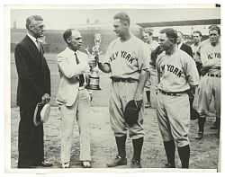 1933 Acme Newspictures Lou Gehrig Record Setting 1.308th Consecutive Game Played Type III Photograph