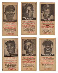 1954 New York Journal-American Starter Set (17) with (6) Hall of Famers Including Berra, Campanella, Mays & Reese