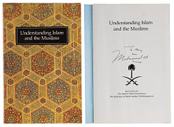 1989 Muhammad Ali Signed "Understanding Islam and the Muslims" Booklet