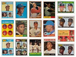 1961-1965 Topps Collection (301) with (60) Hall of Famers Including Clemente, Koufax, Mantle & Rookies
